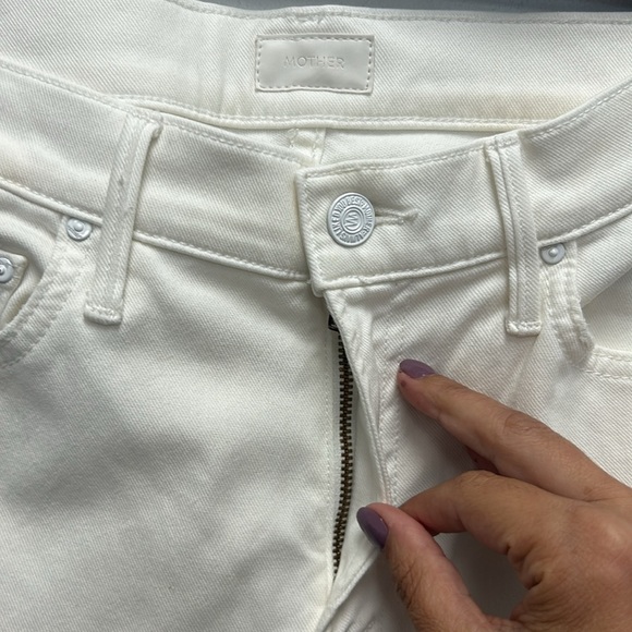 MOTHER The Insider Mid-Rise Crop Step Fray Glass Slipper - Picture 4 of 7